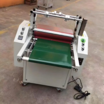 500 máquina automática de recubrimiento de película de doble cara adhesivo aglutinante acrílico aglutinante UV doble cara máquina de enmarcado