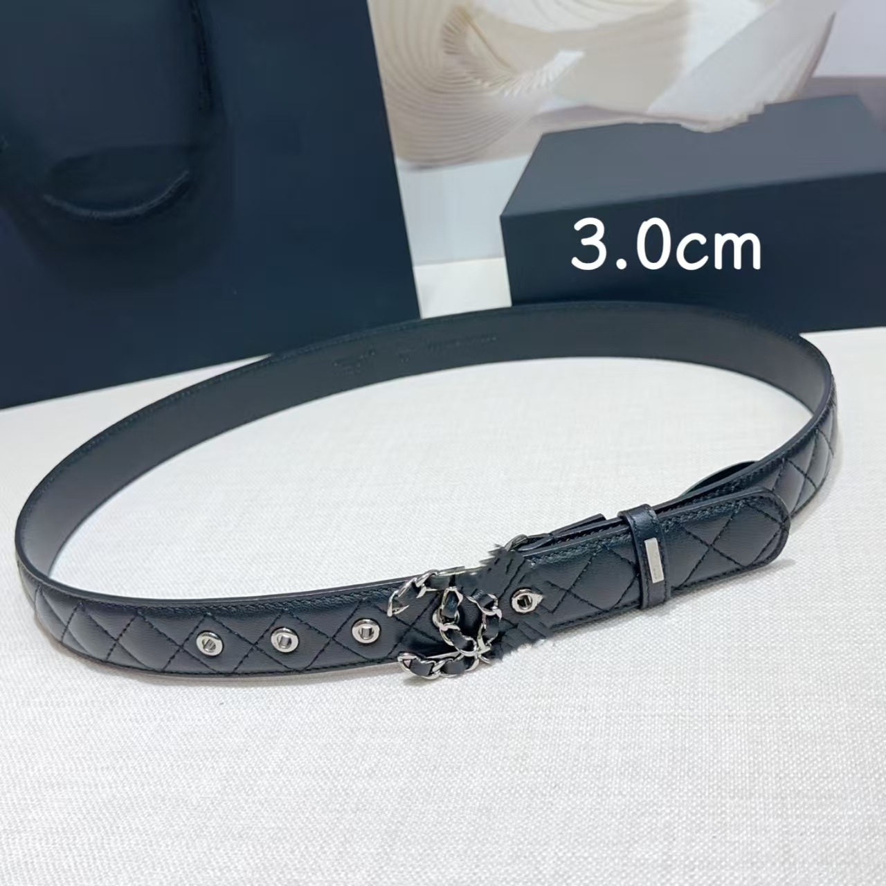 Fashionable universal belt