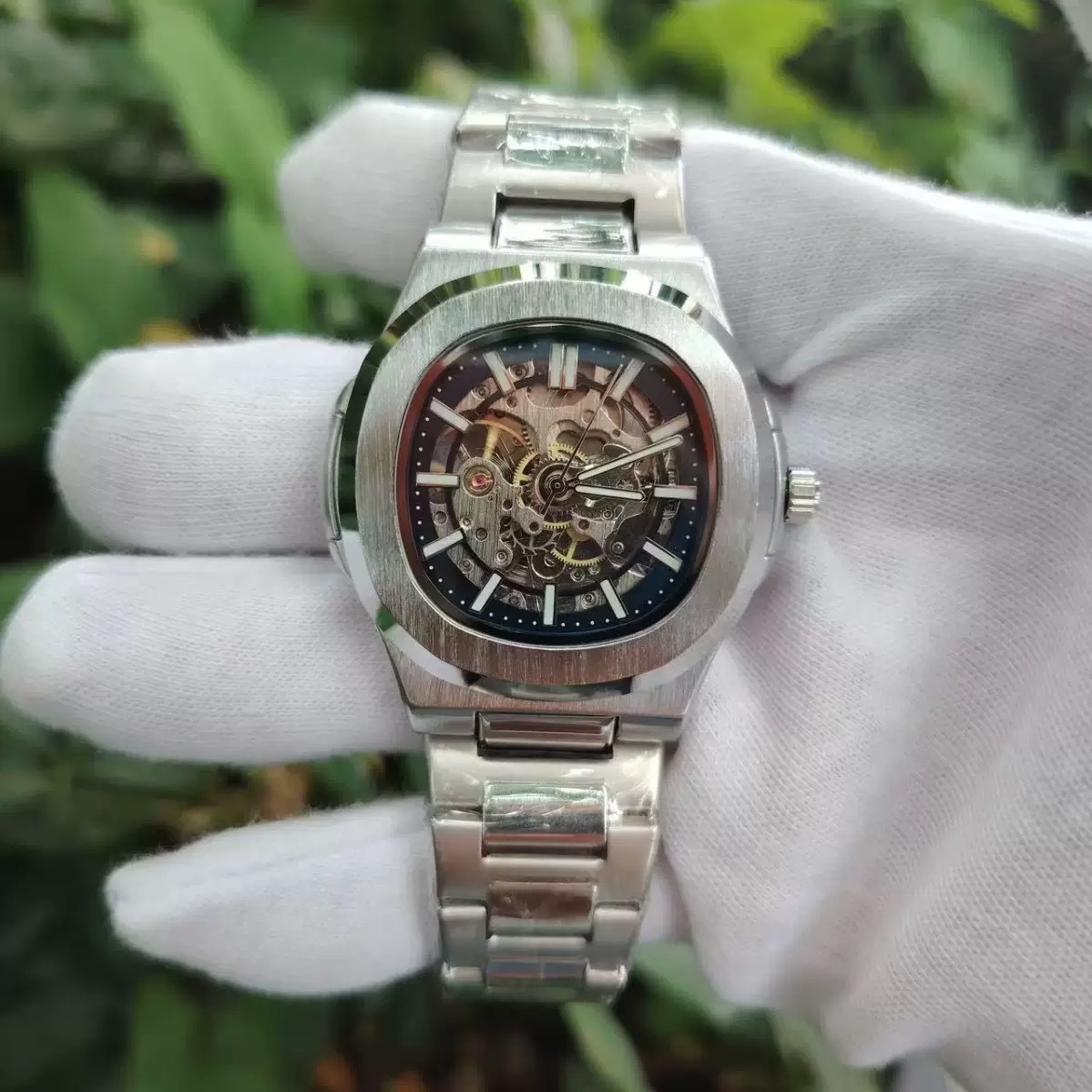 실버 스틸 색상 - 블랙 다이얼