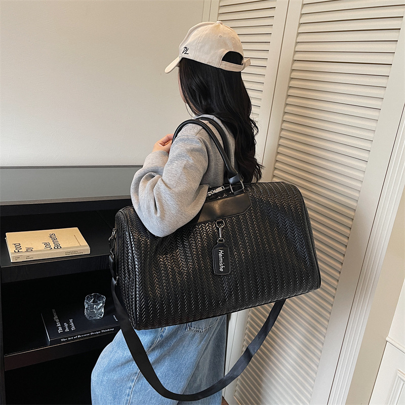 Women's Large Capacity Crossbody Sports Gym Bag, PU Leather Travel Duffel Bag, Hand-carry Luggage Bag with Wet and Dry Separation, Lightweight - Thumbnail 4