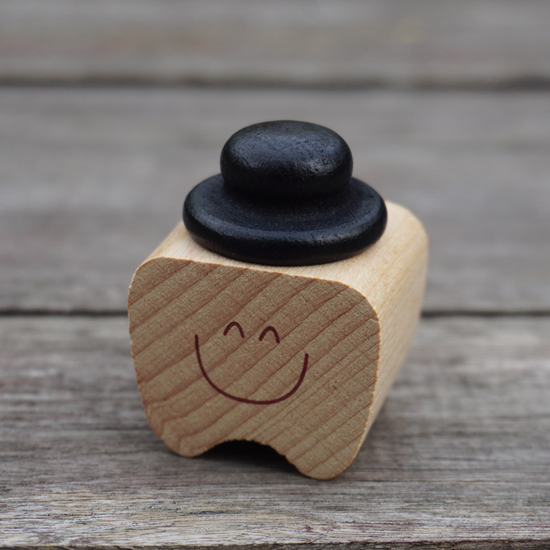 En stock Caja de pezón para niños caja de almacenamiento de dientes de madera maciza caja de colección de madera caja conmemorativa Hospital Dental regalo de regalo