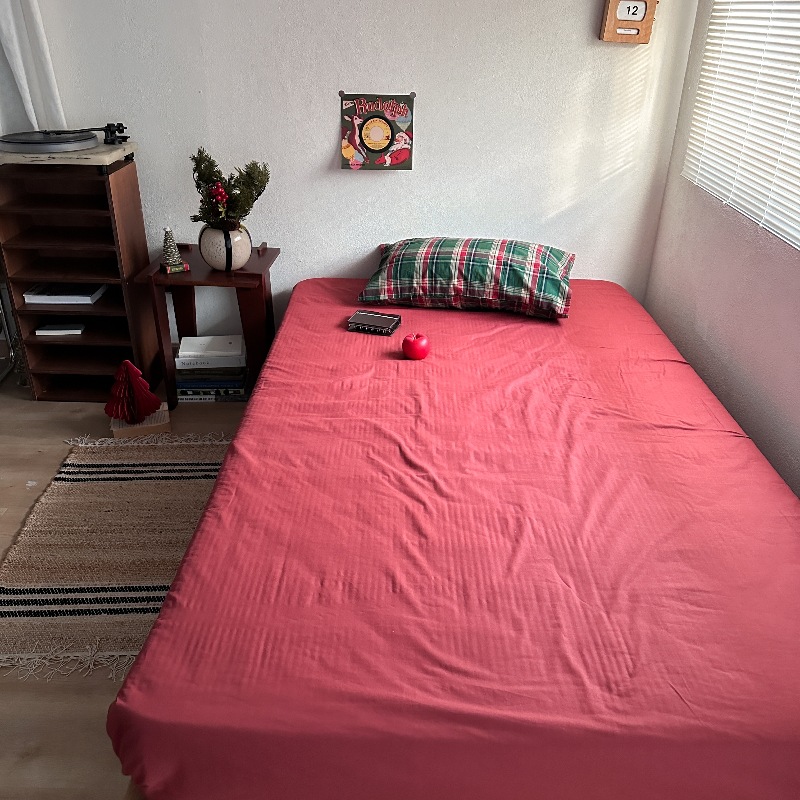 イン無地シンプルな純綿シングルピースベッドシーツ純綿シングルピースキルト 1.8 ボックスシーツマットレスプロテクターベッドカバー卸売