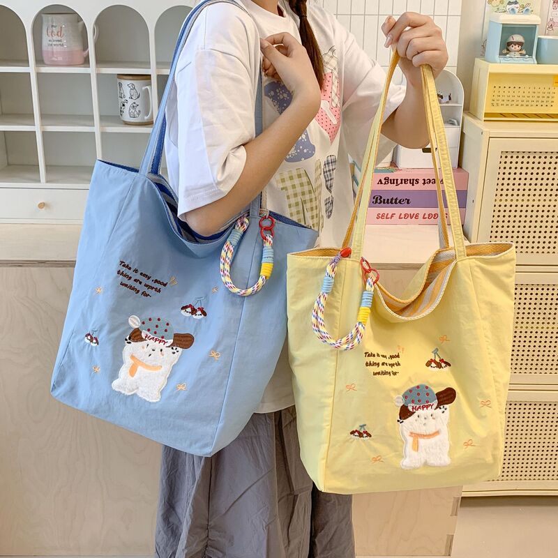 Korean-style casual embroidered nylon handbag for women, versatile, large-capacity, commuter-friendly, high-end, niche shoulder bag Korean-style casual embroidered nylon handbag for women, versatile, large-capacity, commuter-friendly, high-end, niche shoulder bag