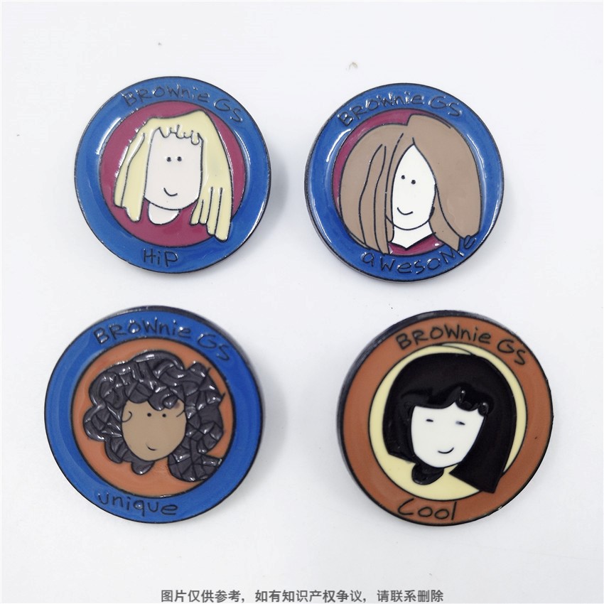 可研发动漫女孩套装 胸章订制 微章襟章臂章胸牌 金属徽章定制厂