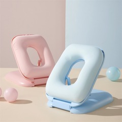 昼寝枕小学生の腹ばい枕子供の昼休み枕教室の机の上で寝ます。