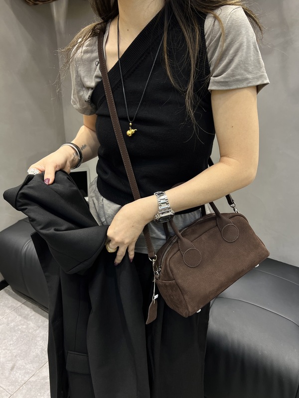 复古磨砂牛皮手拎保龄球包包女2025新款秋季纯色高级感单肩斜挎包|undefined
