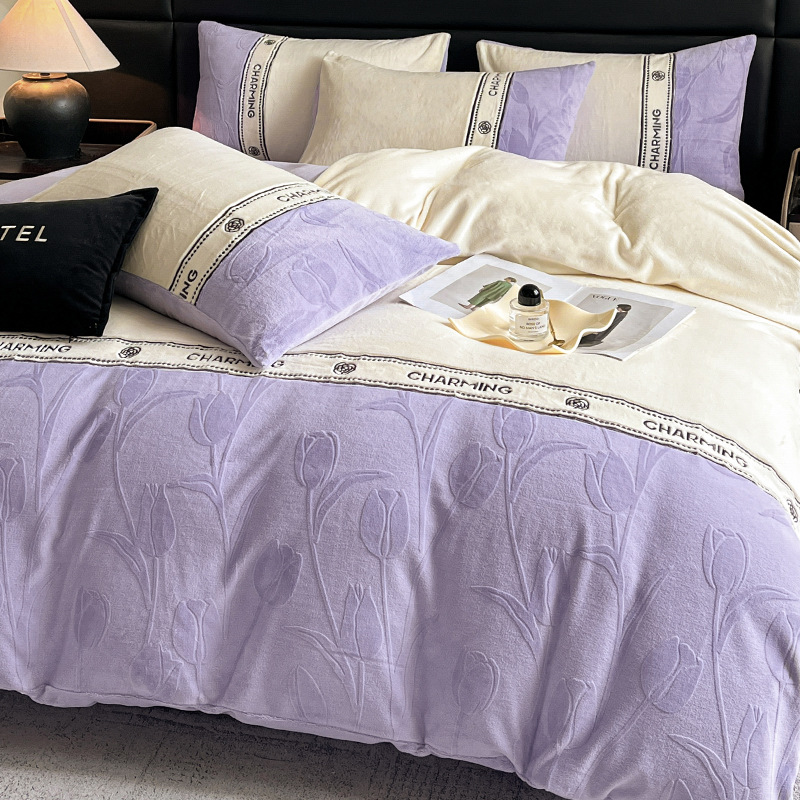 Una clase de tallado de lana de leche de cuatro piezas de invierno grueso de lana de coral franela sábanas de lana cubierta de cama