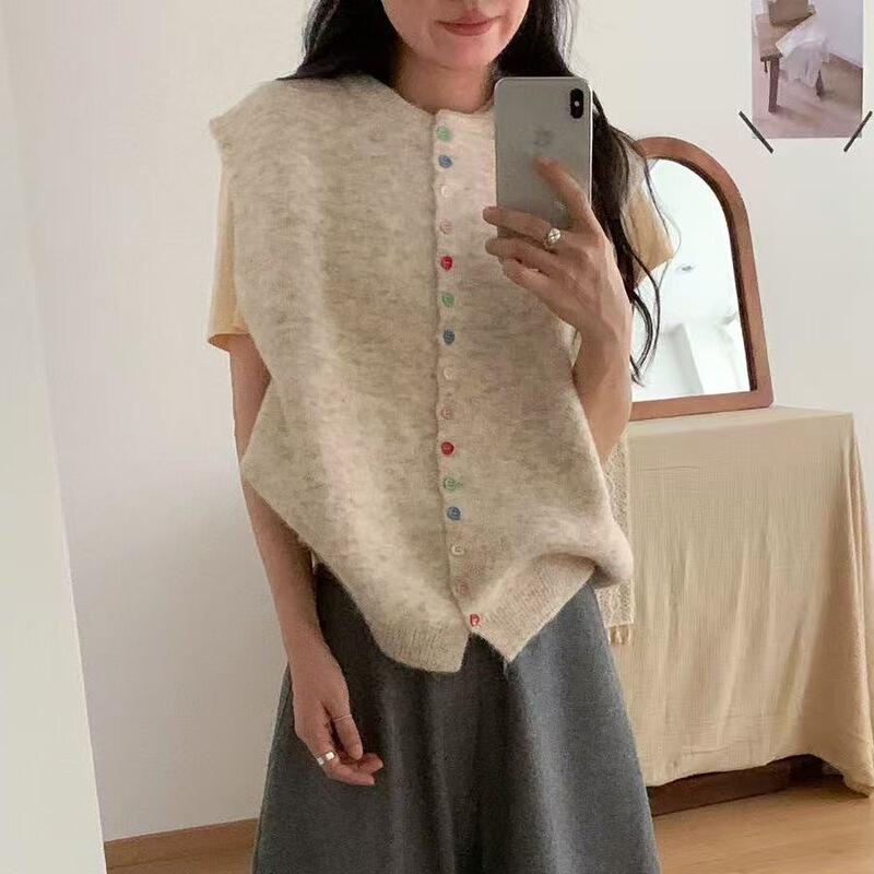 早秋新款复古彩色扣针织马甲女韩系慵懒风无袖毛衣背心叠穿外搭潮|undefined