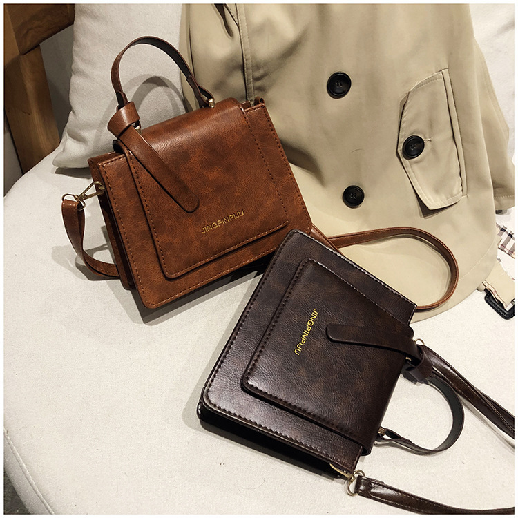All Seasons Season Women's Gender Classic Style Style Square Shape Medium Size Women's Medium Genuine Leather Solid Color Classic Style Magnetic Buckle Handbag