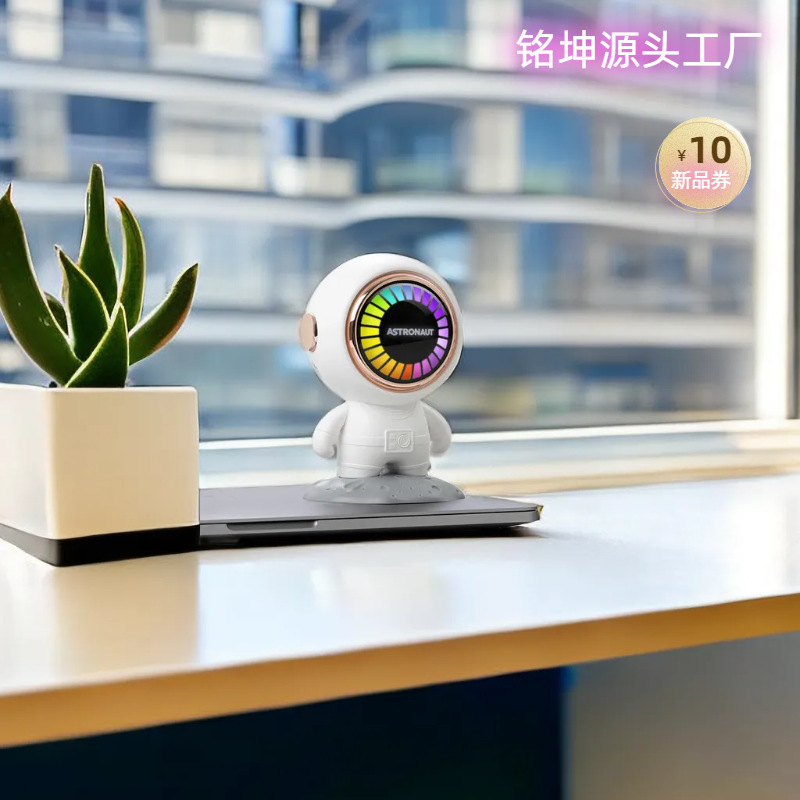 宇宙飛行士宇宙飛行士bluetoothスピーカーのアイデア小型サブウーファ高音質携帯ミニ音響デスクトップのアイデア|undefined