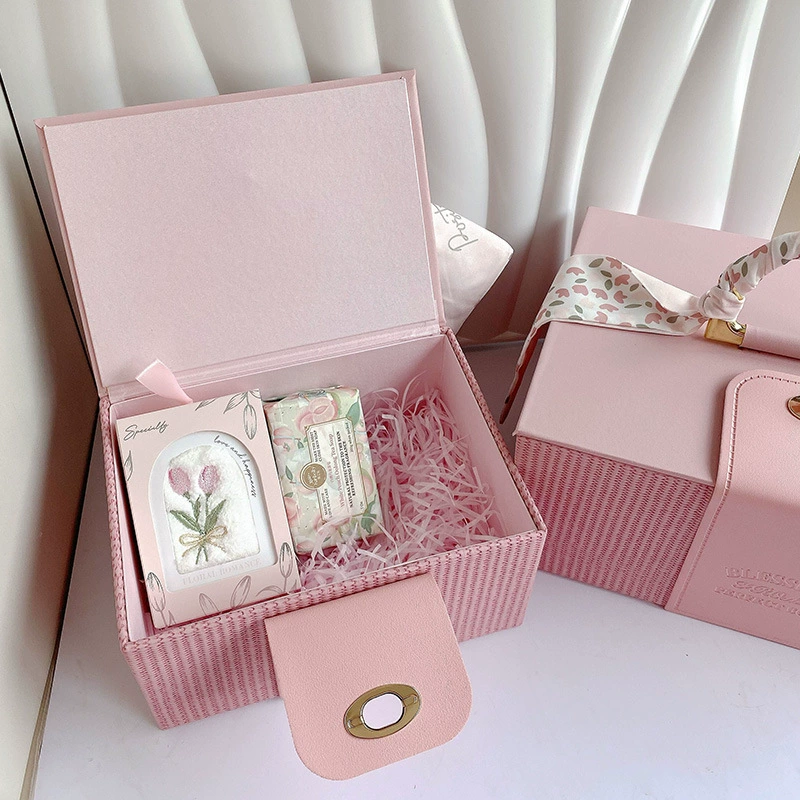 Handheld gift box, for bridesmaid, Birthday gift
