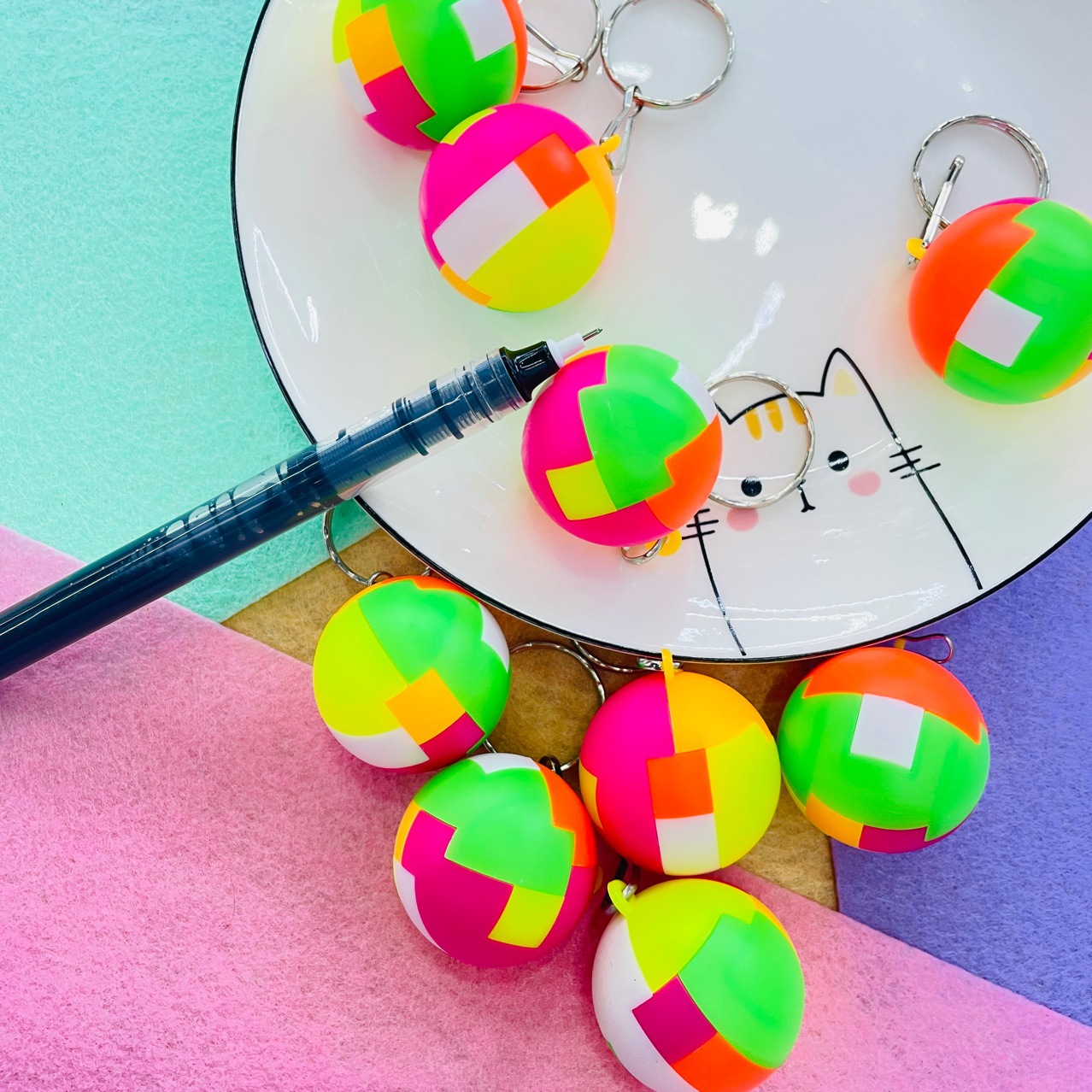 Luban Lock Children's Creative Toys Educational Color Building Blocks Ball Pickup Rubik's Cube Ball Pendant Promotion