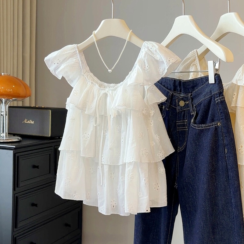 Korean-Style Sweet Ruffled Sleeveless Shirt for Women, New Summer Model with Layered Design, Age-Reducing and Versatile Sleeveless Babydoll Top Korean-Style Sweet Ruffled Sleeveless Shirt for Women, New Summer Model with Layered Design, Age-Reducing and Versatile Sleeveless Babydoll Top