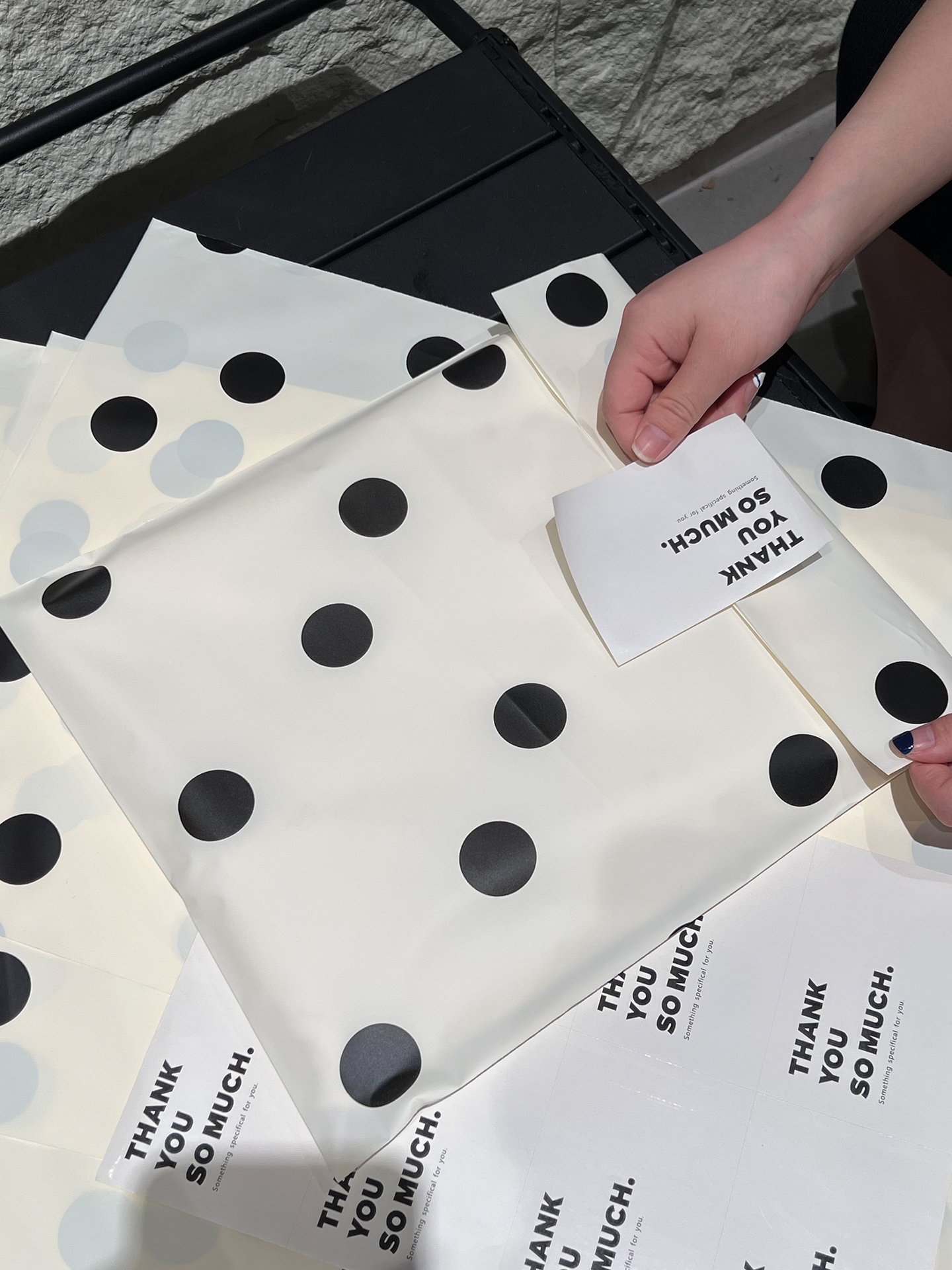 Wave Point esmerilado plano bolsa de plástico tienda de ropa bolsa de ropa bolsa de logotipo personalizado embalaje de regalo