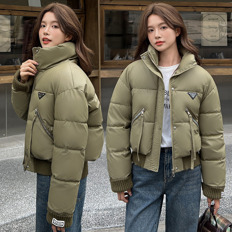 女性のためのショートコットンコート 2025 冬の新韓国スタイルスタンドカラーカジュアルダウンコットンコートスプライシングルーズ厚みのあるコートトレンディ|undefined