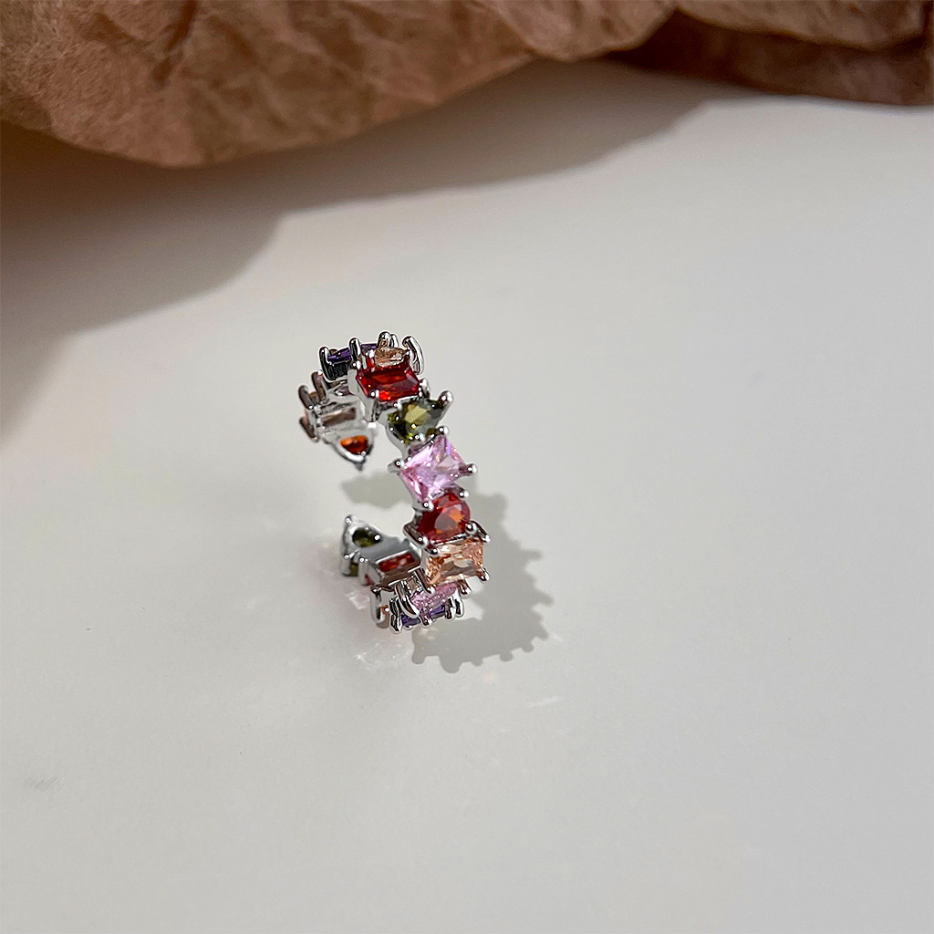 未标题-1_0000s_0011_组 12 拷贝.jpg