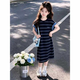 韩版休闲裙子夏季新款女童时髦撞色条纹连衣裙洋气字母短袖T恤裙