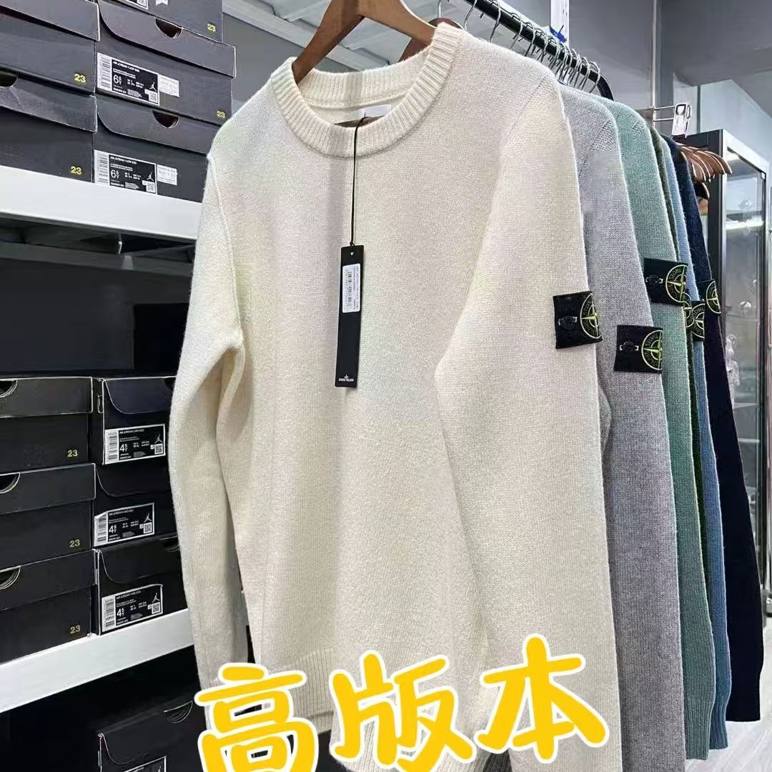 demi-season solid color knitted sweater with a round collar