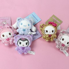 日本代购サンリオハローキティヒョウ柄のぬいぐるみペンダントかわいいハローキティ人形バッグキー