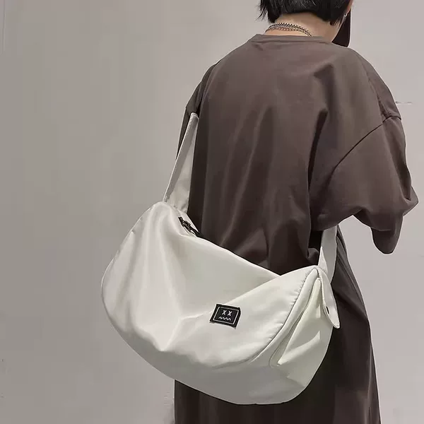Korean-Style Casual Versatile Sports Fitness Bag, Swimming Bag, Large-Capacity Lightweight Travel Crossbody Bag for Students, Women, and Men