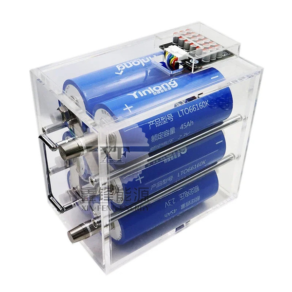 Lithium battery solar-powered