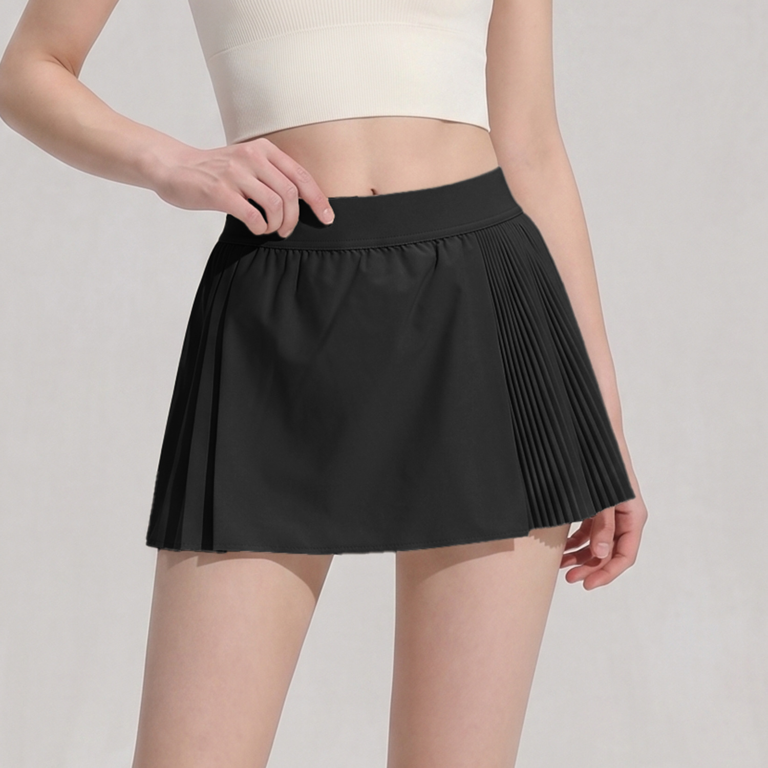 Black / M