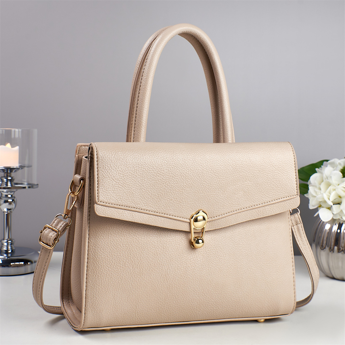 Bolso pequeño de color sólido transfronterizo de mediana edad, bolso pequeño, bolso de mensajero de un solo hombro simple y de moda, bolso de madre 2025 nuevo