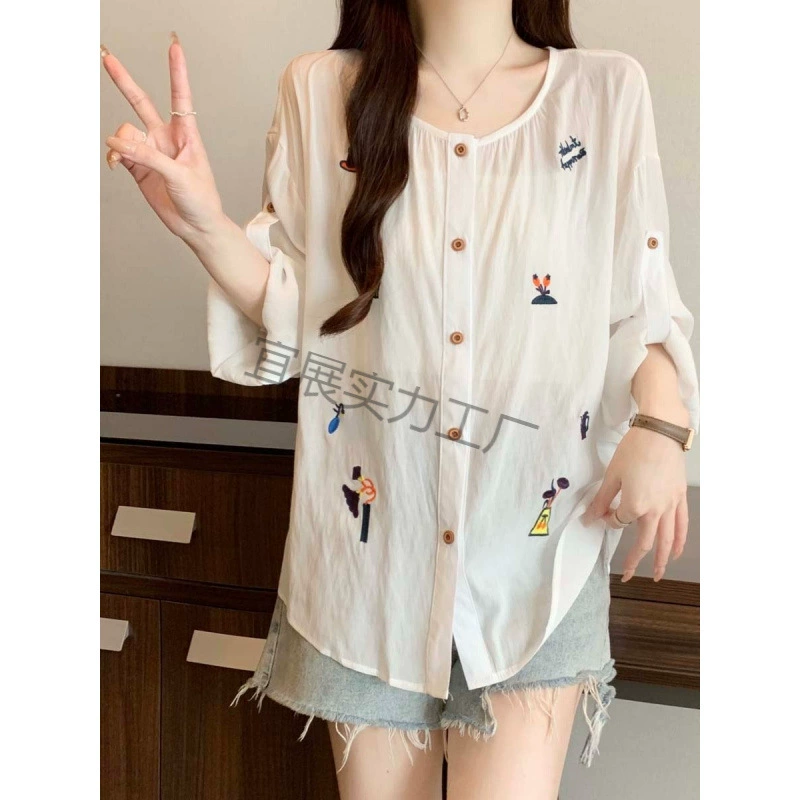夏季大码文艺复古休闲风刺绣单排扣宽松衬衫女气质百搭上衣