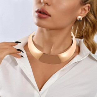 European and American Metal choker Neck Collar Women's Collar Amazon Collar necklace Punk Nightclub necklace