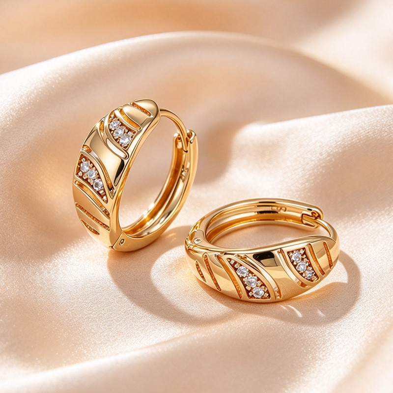 Pendientes de Aro con Zirconia de Aleación de Cobre Bañado en Oro de 18K