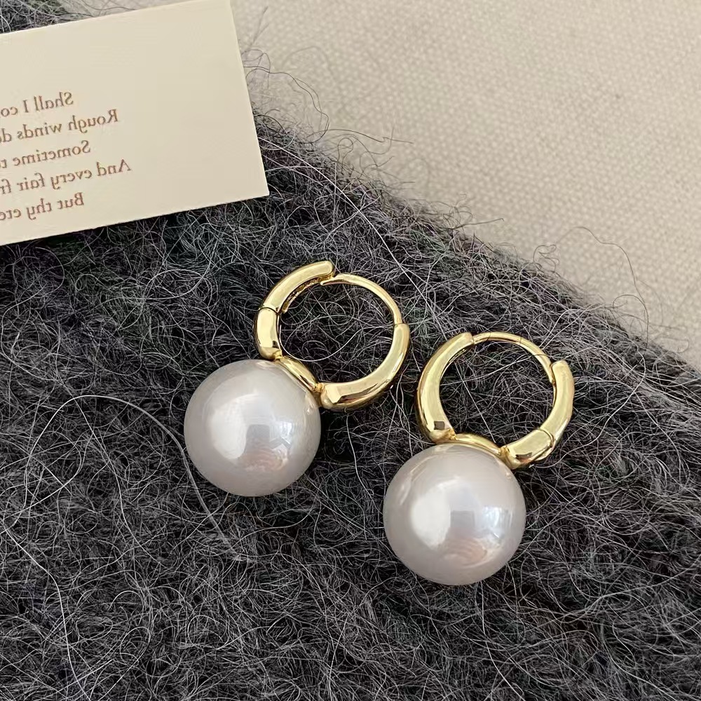 新款潮时尚珍珠几何耳扣简约风设计优雅气质耳坠轻奢百搭复古耳环