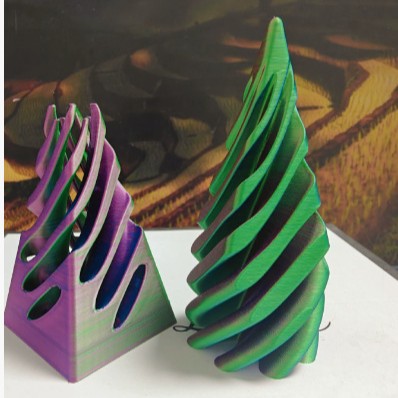 정사각형 피라미드 블루, 그린, 퍼플 3가지 색상