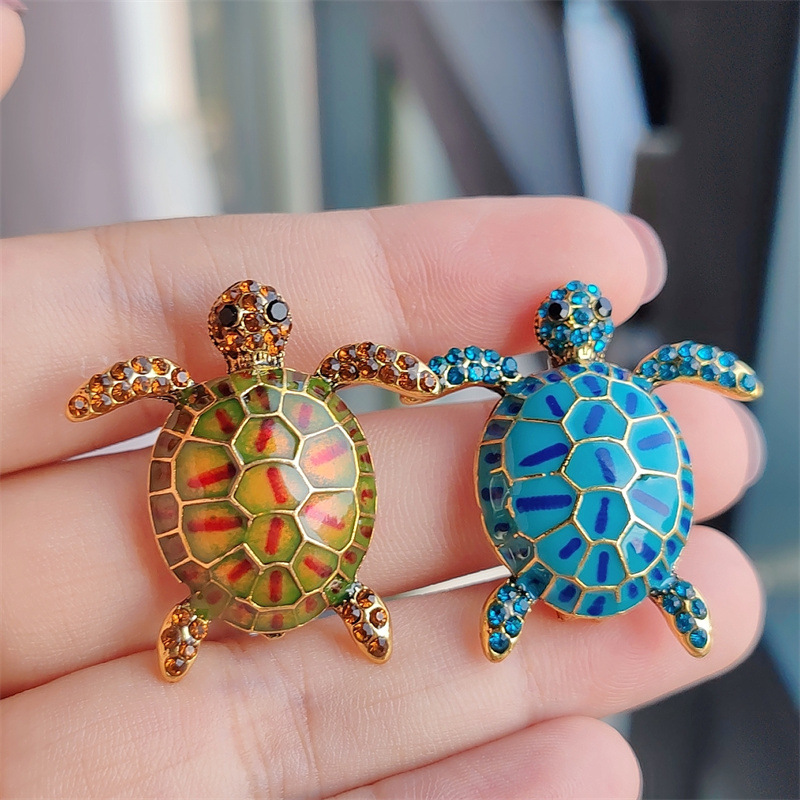 Creative Diamond-embedded fashion turtle animal brooch personality exaggerated dripping badge retro pin clothing accessories