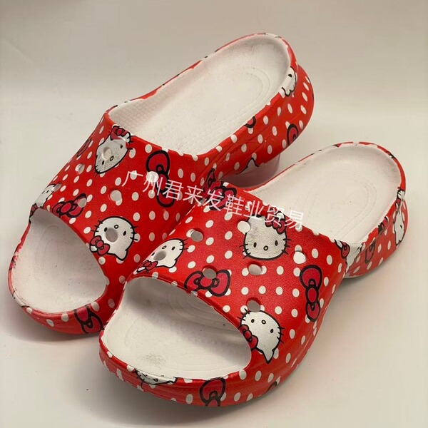 Women's fashionable summer breathable Crocs-style slippers