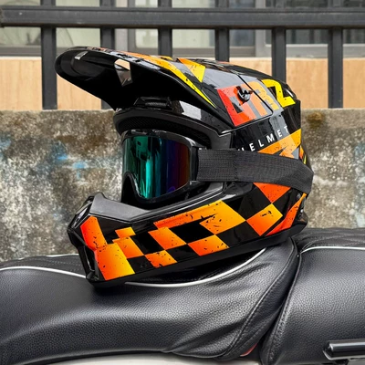 Motosiklet kaskı (dəbilqə) Safety Helmet for Men and - checkered-666-color-mirror-s