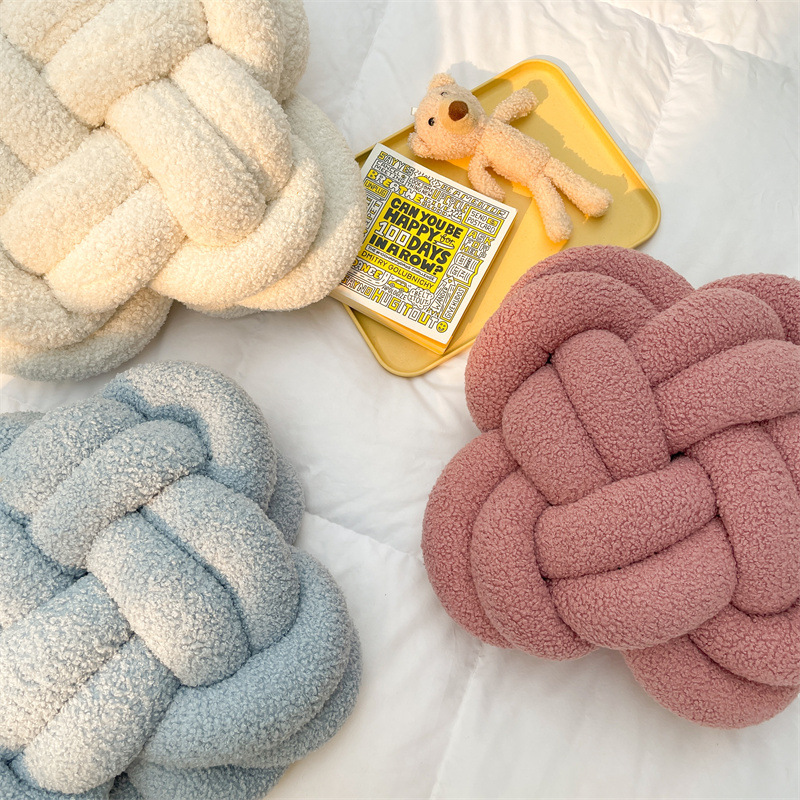 Új, színes, kézzel készített, kerek gömb alakú gyermekpárna, fotózáshoz, kanapéra való, dekoratív alakú párnahuzat_voghion.com