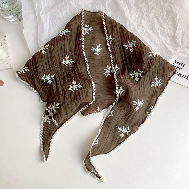 Bufanda triangular de encaje para mujer primavera y verano versión coreana de todo fósforo decoración de flores finas protección del cuello bufanda pequeña protección solar pañuelo en la cabeza bufanda de seda