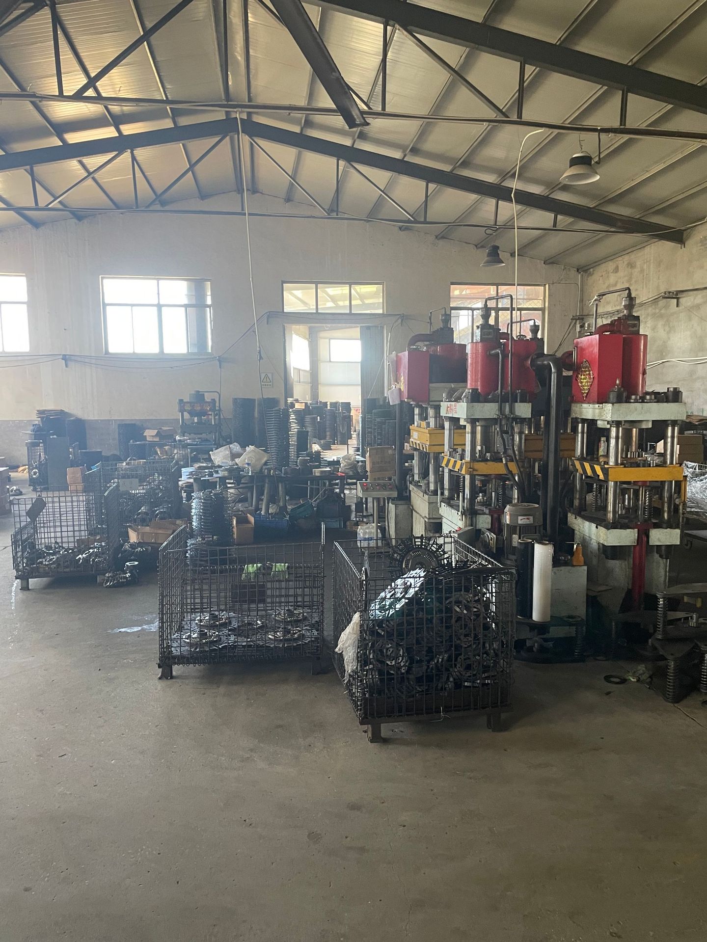 Asbestos-free 430 clutch plates, compatible with Cummins, Weichai, Yuchai, Tianlong, and Shaanqi DeLong engines, directly from the factory