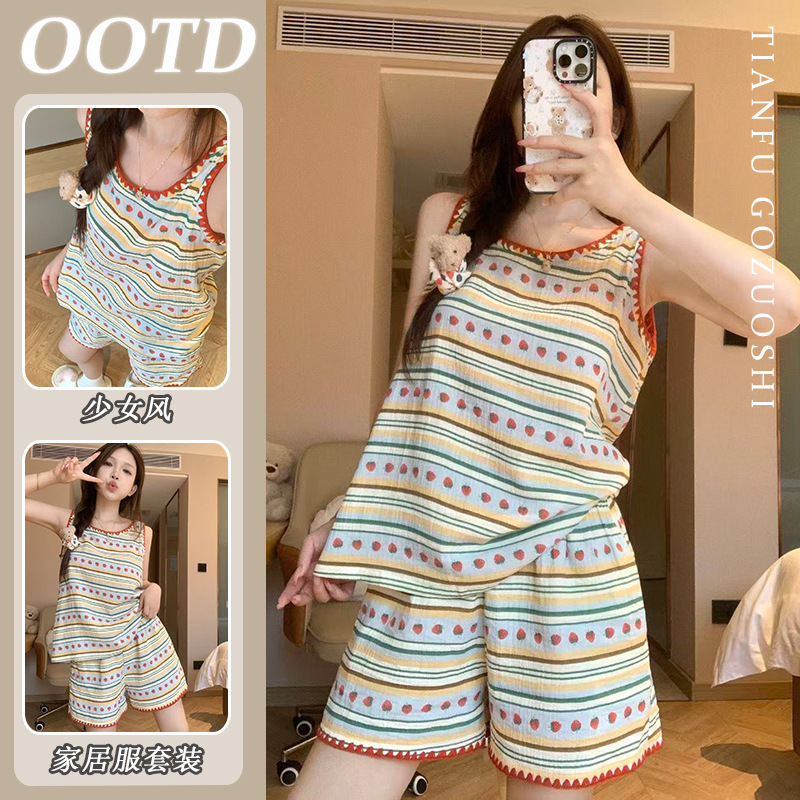 [High-Quality Imitation Cotton] Striped Strawberry Suspender Short-Sleeved Pajamas for Women, Summer Home Wear, Summer Short-Sleeved Shorts