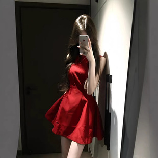 �tɫ�����B��ȹŮ����ǧ��miuϵС��ȹ�^��ȹ�Ӷ�ȹ�����ĵĴ���