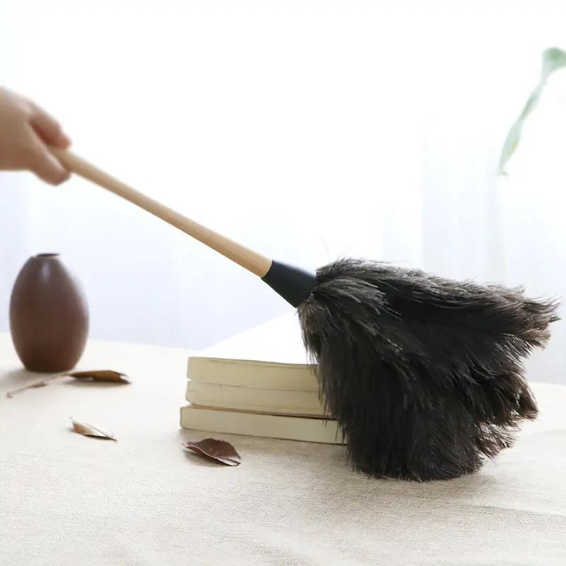 Large beech wood handle ostrich feather [total length about 50cm]