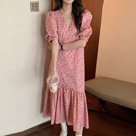 韩国夏季法式甜美V领满屏碎花宽松拼接荷叶边泡泡袖连衣裙女