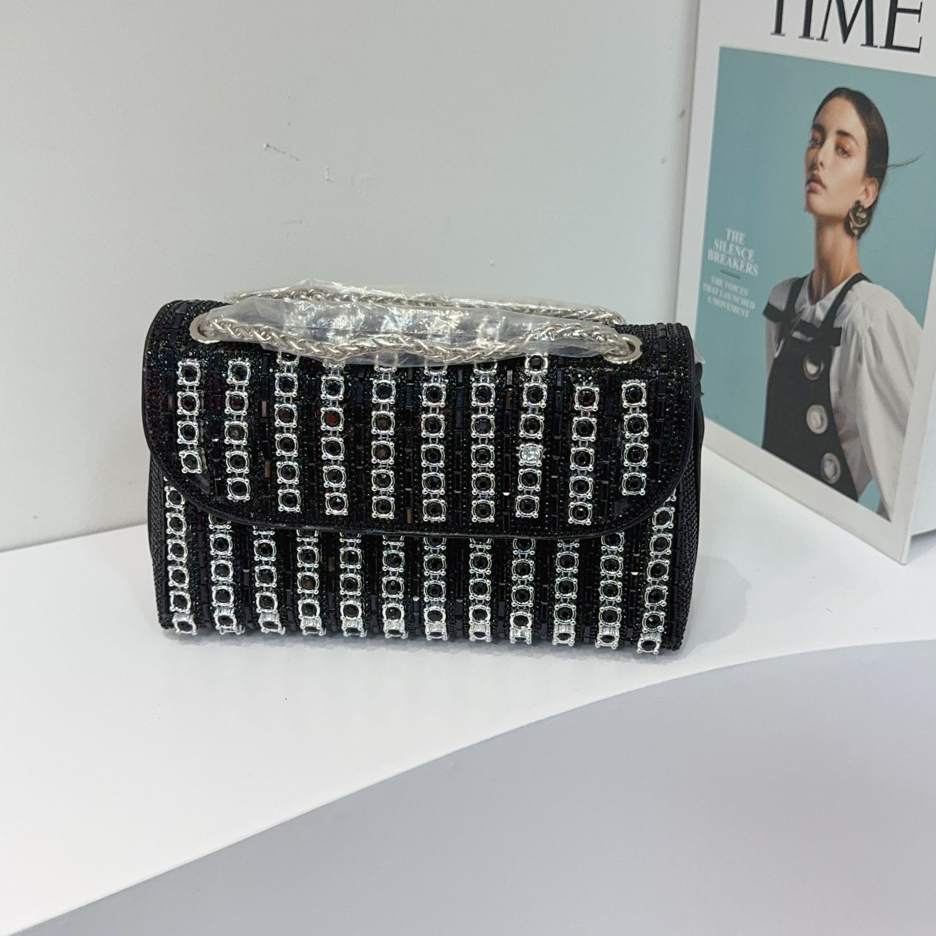 New foreign trade European and American retro underarm bag, casual and fashionable rhinestone small bag, niche single-shoulder bag, crossbody dinner bag undefined
