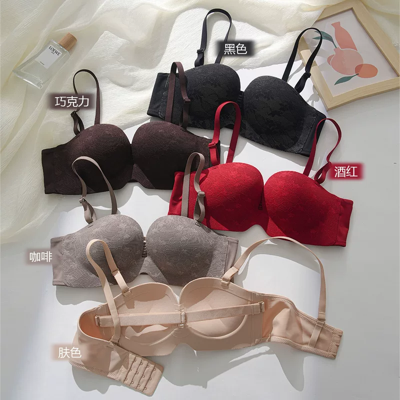 Red lace supporting underwear, comfortable non-slip removable straps