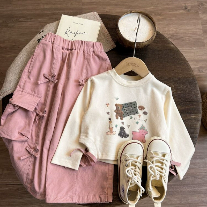 Осенний костюм для девочек 2024 новые иностранные детские комбинезоны брюки из двух частей осенняя детская одежда весна и осень