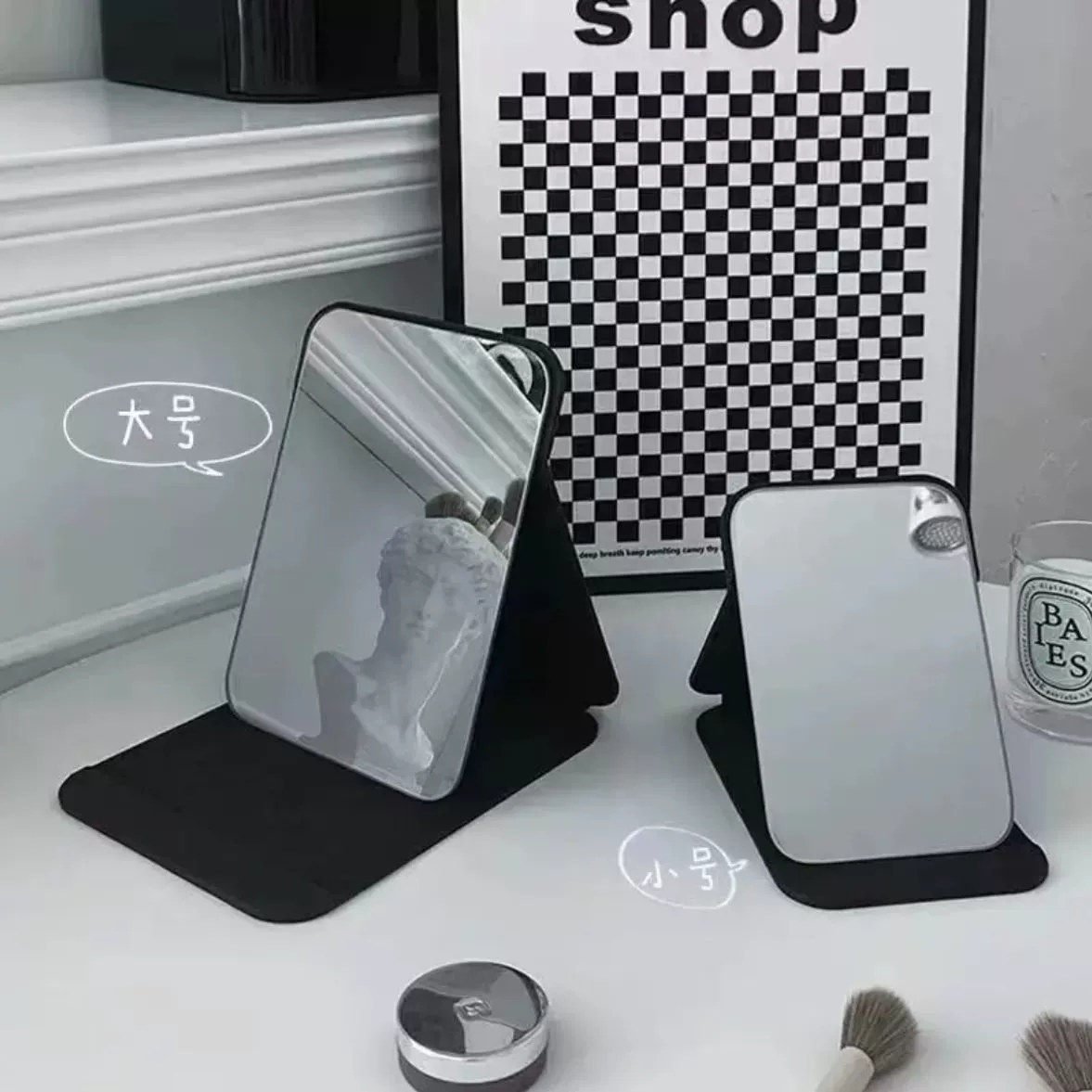 Men's folding handheld table mirror for students