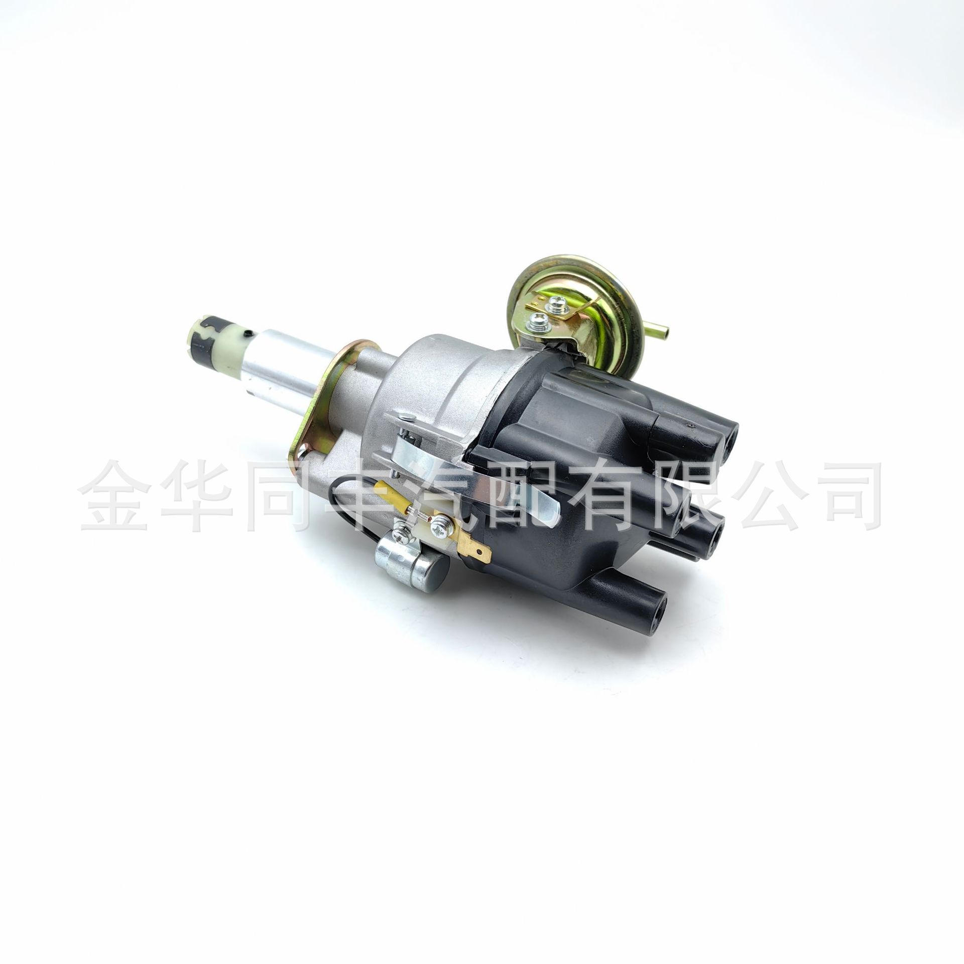 Cross-border applicable Nissan Nissan 720 Path 2.4L Z20 distributor 22100-J1710 *