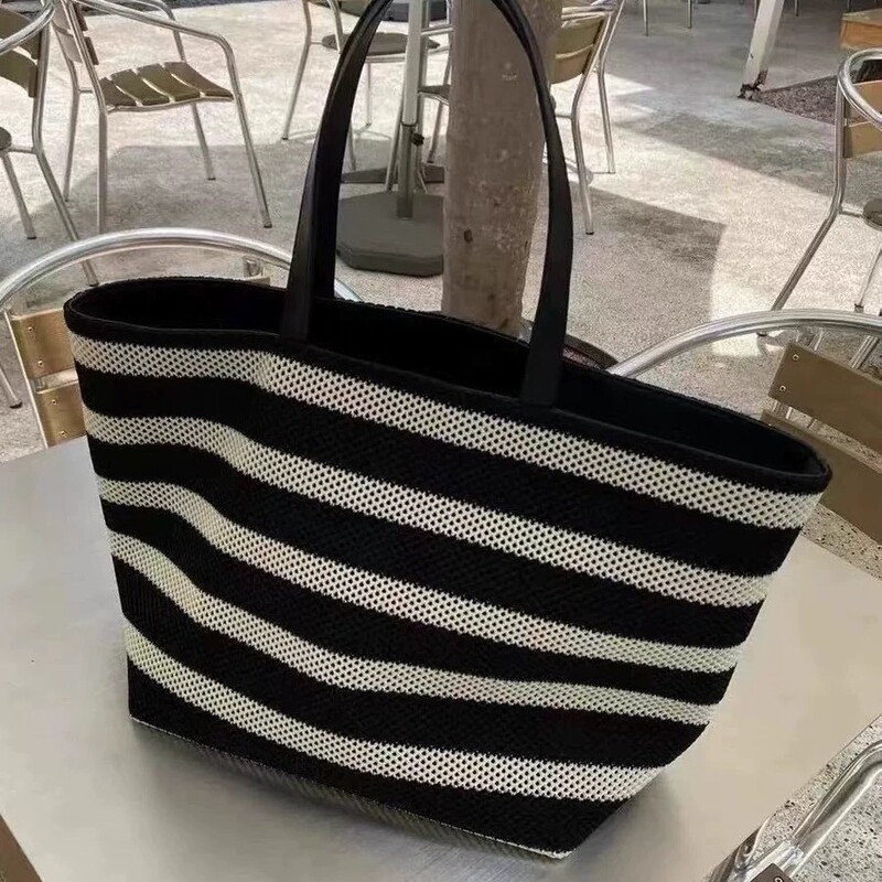 High-End Black and White Stripesd Tote Bag Woven Large-Capacity Shoulder Bag for Women Lazy Style Lightweight Vacation Bag Shopping Bag
