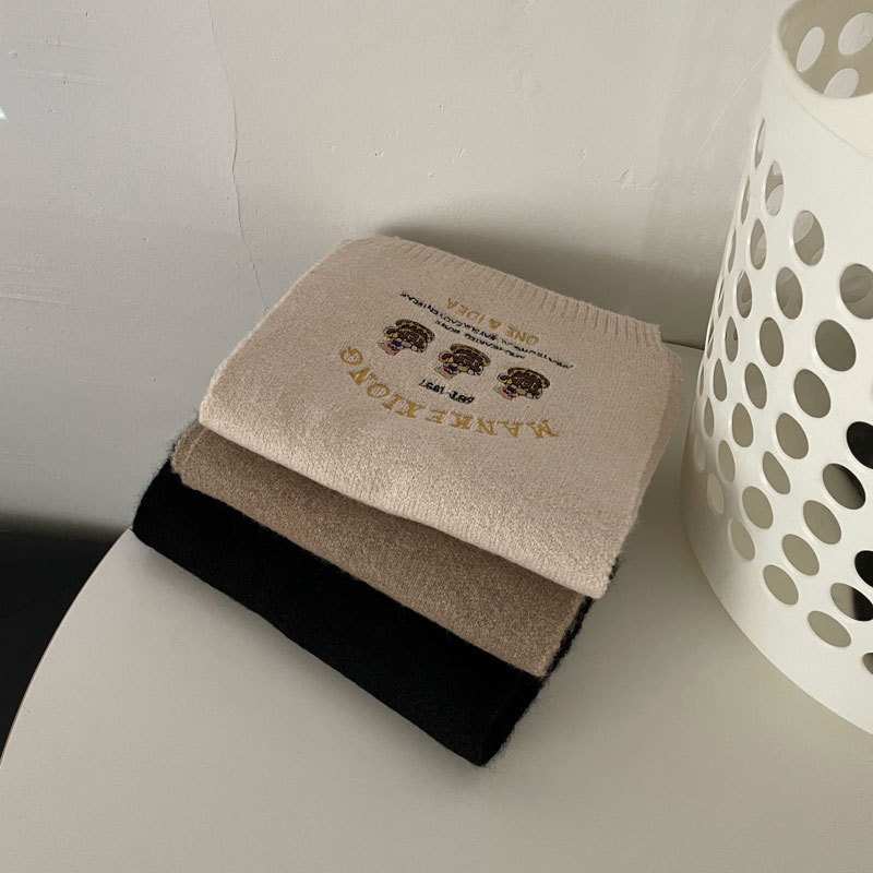 Sciarpa ricamata con tre piccoli orsetti ~ Dolce sciarpa in cashmere per il calore autunnale e invernale delle donne Coppia lavorata a maglia al collo_voghion.com
