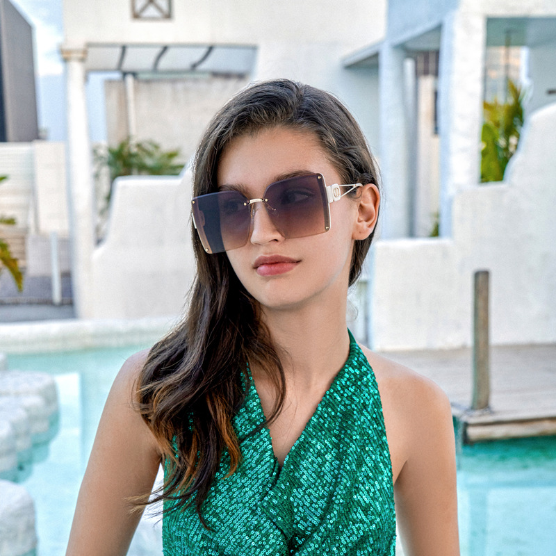 Fashion Nylon Square Frameless Women's Sunglasses display picture 1